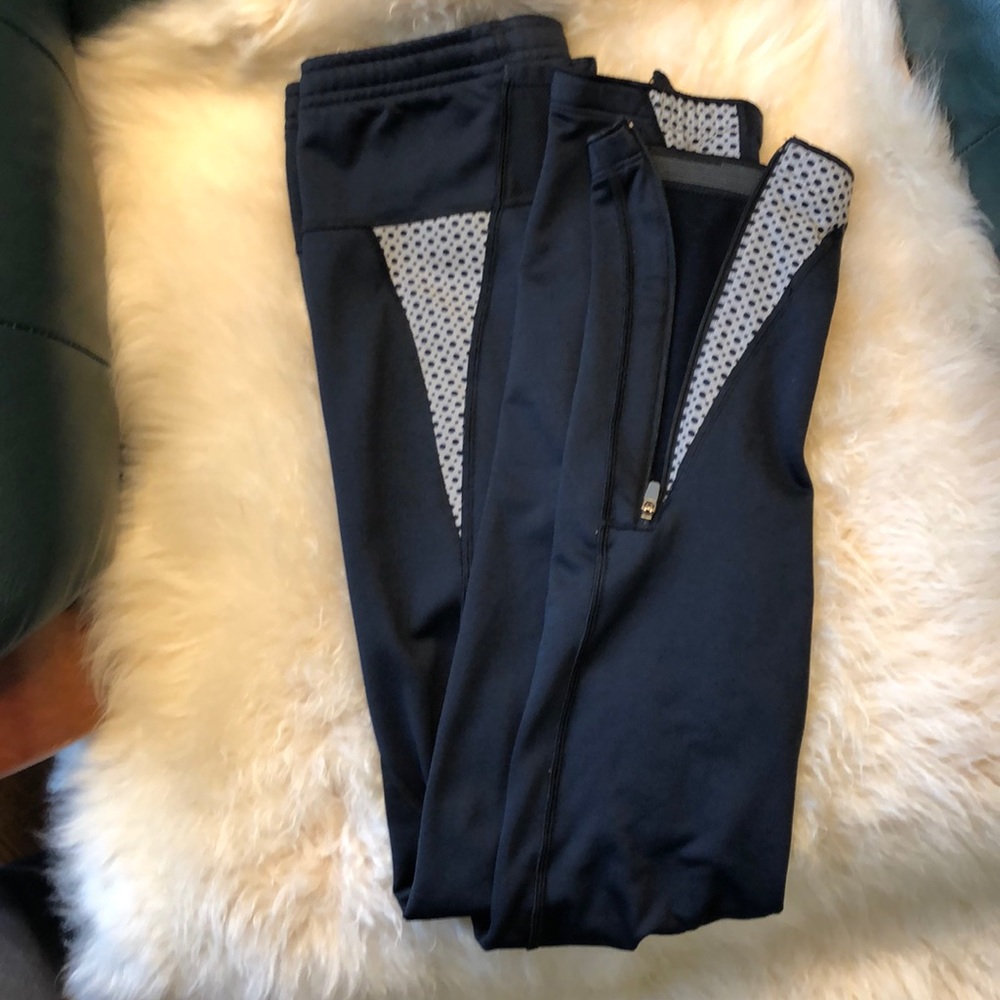 Hind sweat pants
